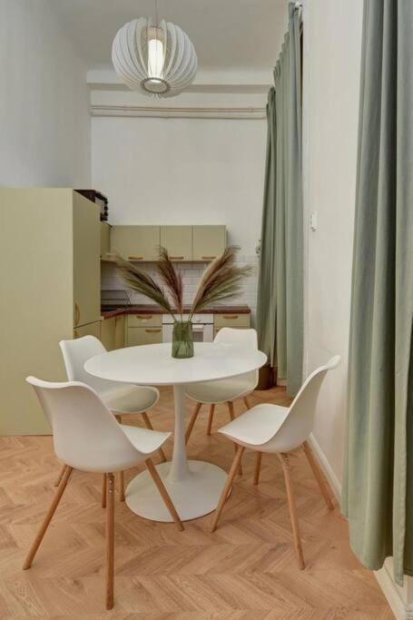 Lovely 3 Bedrooms Apartment In The Jewish Quarter Budapest Exterior foto